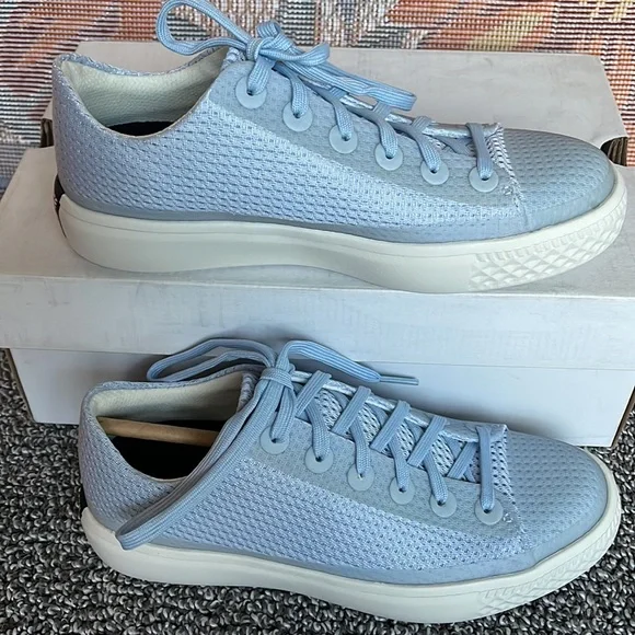 Converse WMNS 156650C
CTAS MODERN OX Chuck Taylor All Star 
PORPOISE/EGRET/EGRET - Picture 2 of 16